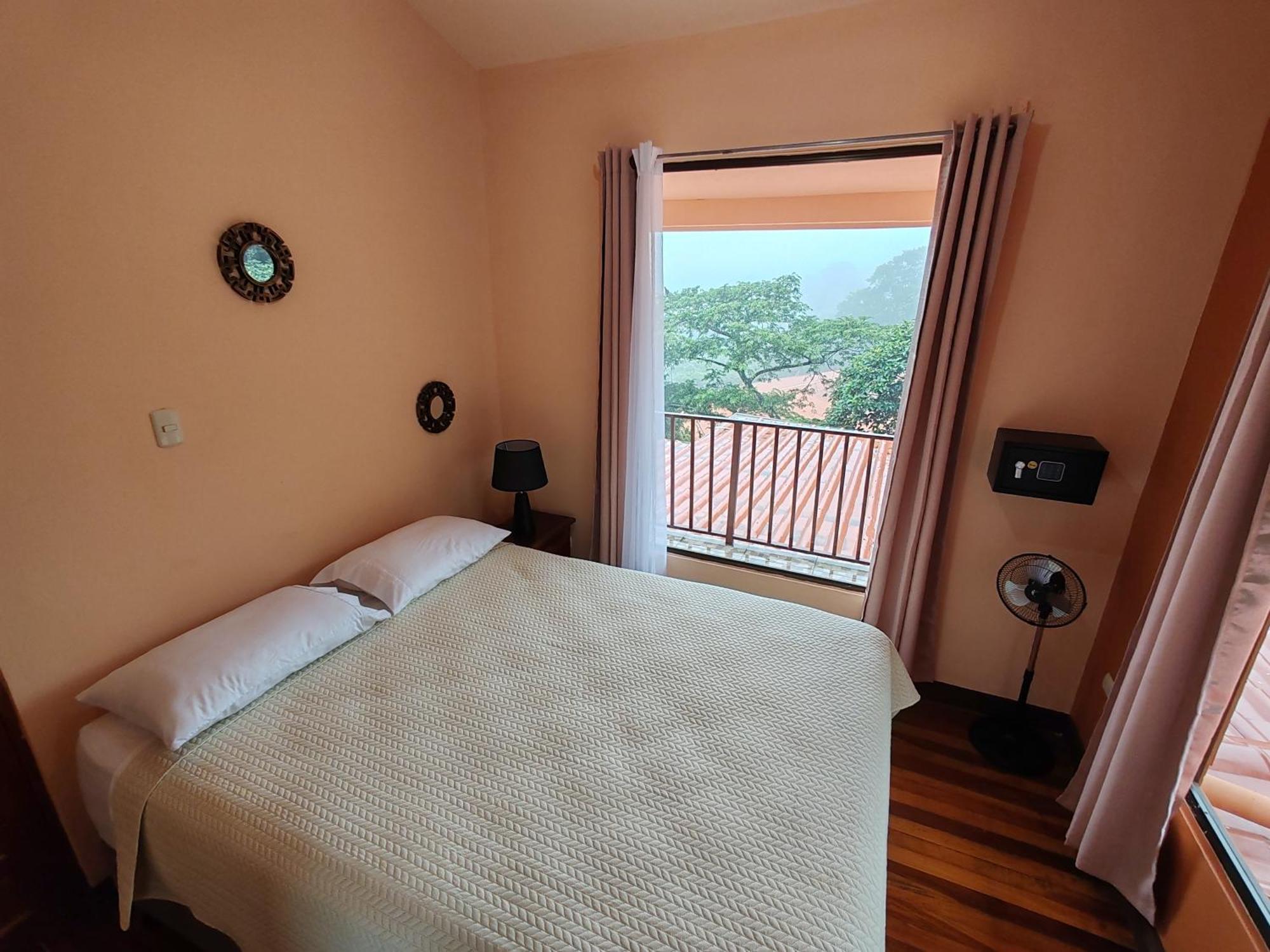 Mi Casa Su Casa Monteverde ภายนอก รูปภาพ
